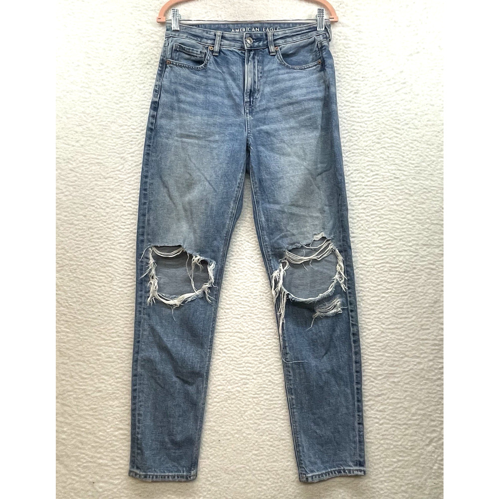 American Eagle Jeans Womens 4 Long Blue Mom Straight Strigid Denim Thrashed 90s